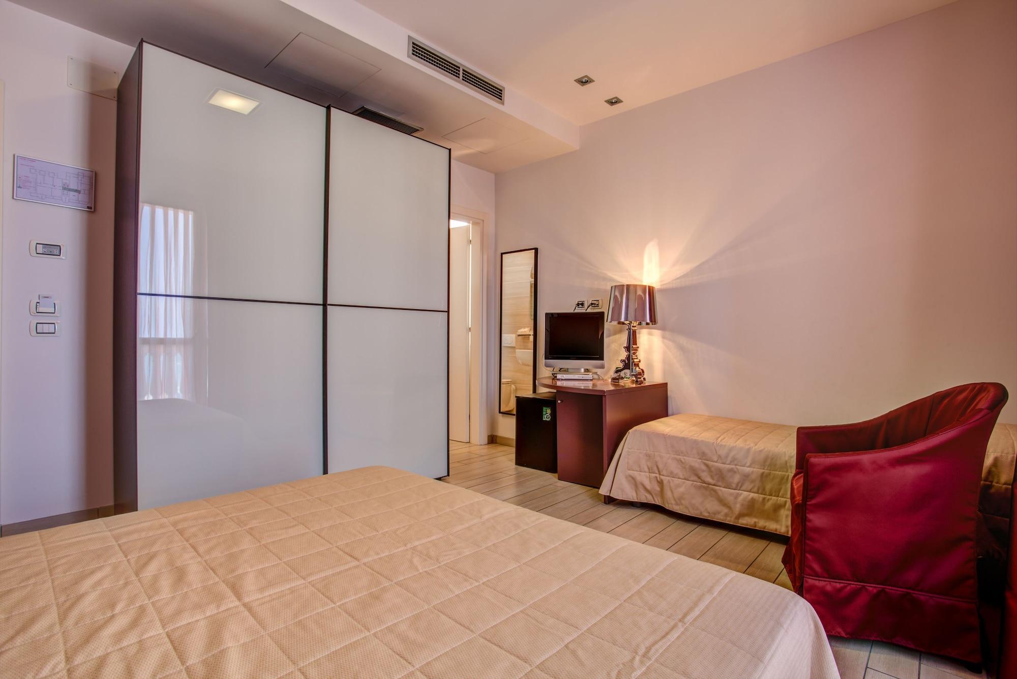 Hotel Fiamma & Spa Cesenatico Luaran gambar