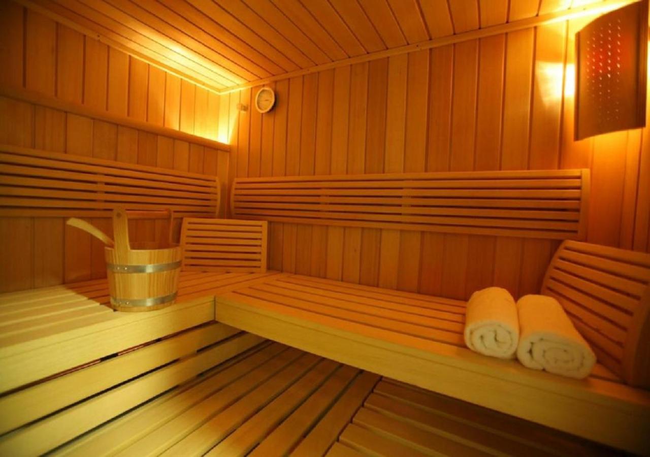 Hotel Fiamma & Spa Cesenatico Luaran gambar
