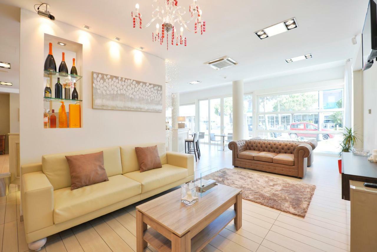 Hotel Fiamma & Spa Cesenatico Luaran gambar