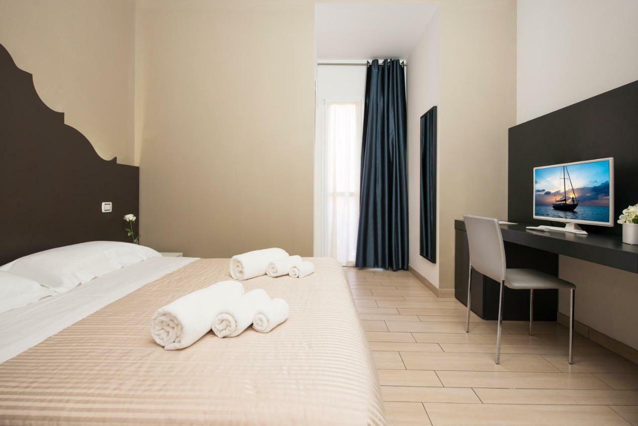 Hotel Fiamma Cesenatico Luaran gambar