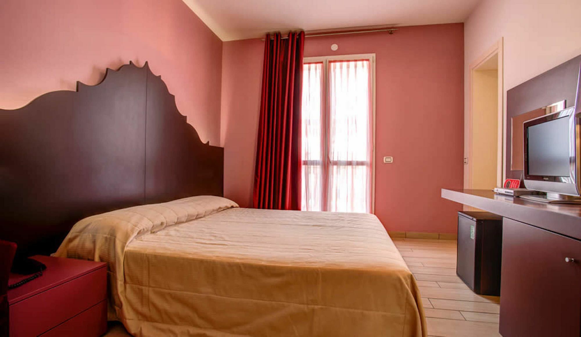 Hotel Fiamma & Spa Cesenatico Luaran gambar