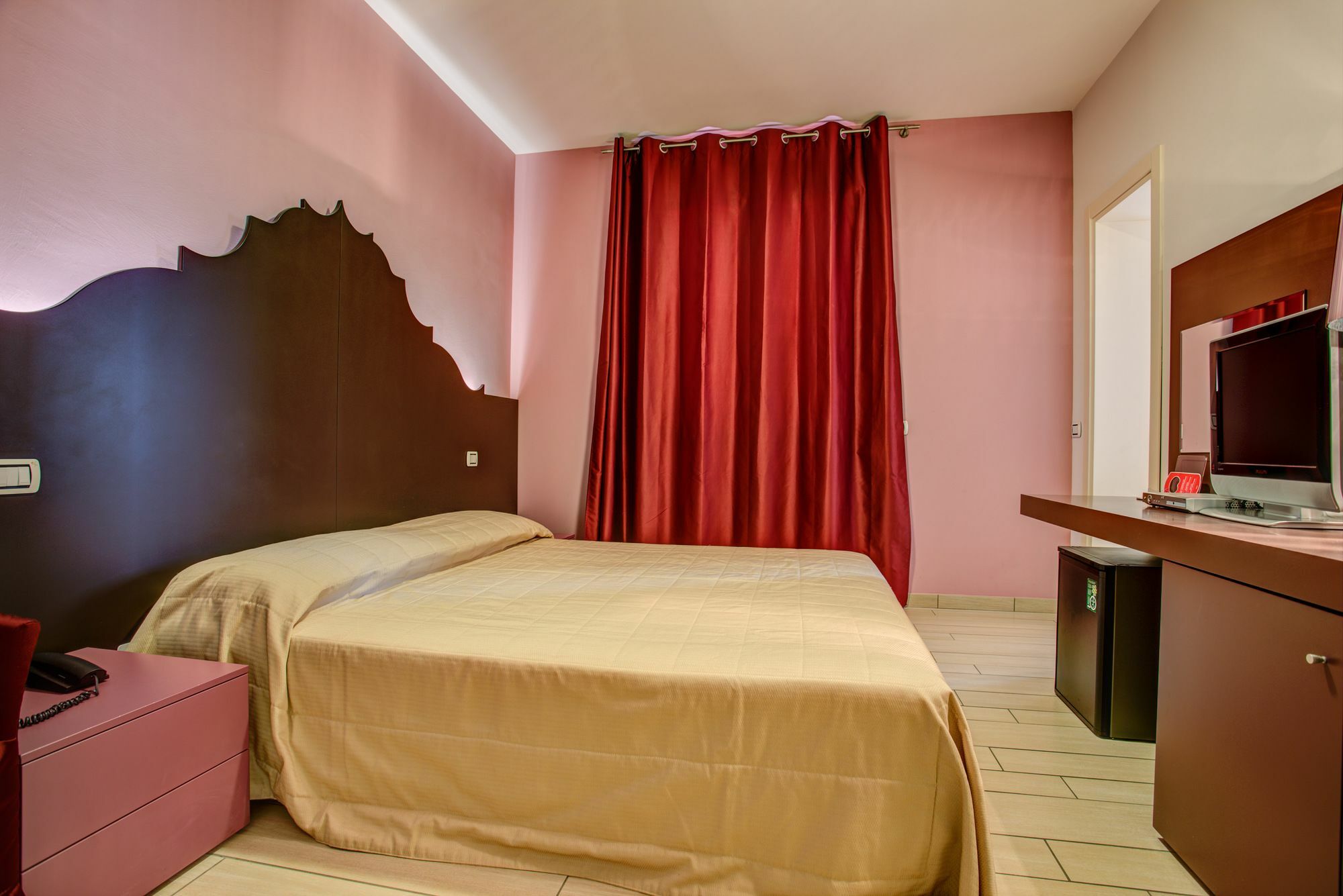 Hotel Fiamma Cesenatico Luaran gambar